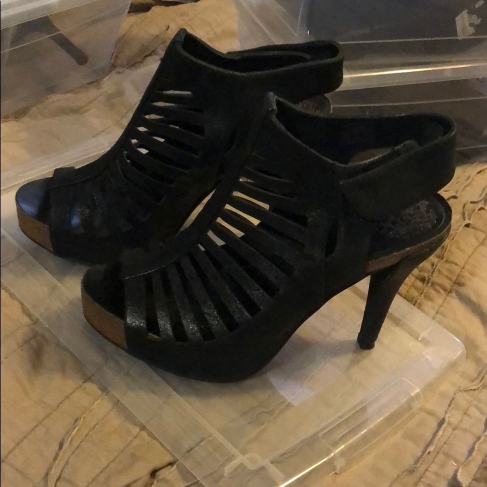 Cute black Vince camuto heels